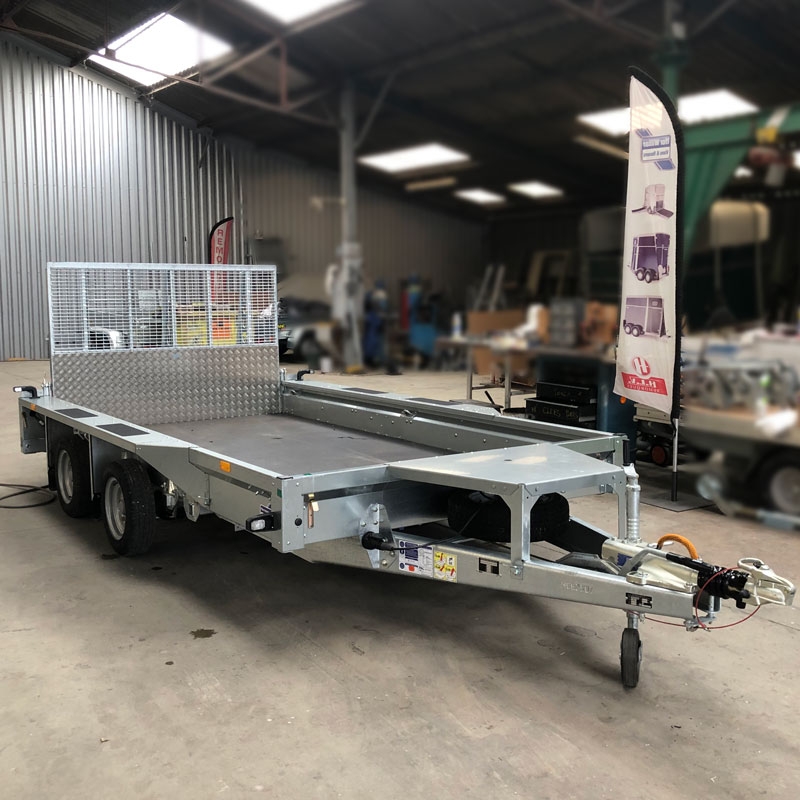 Ifor Williams GX126 Baumaschinentransporter aus 2022 Rampen